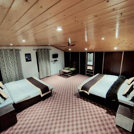 فندق Sheesha Residency Srīnagar المظهر الخارجي الصورة