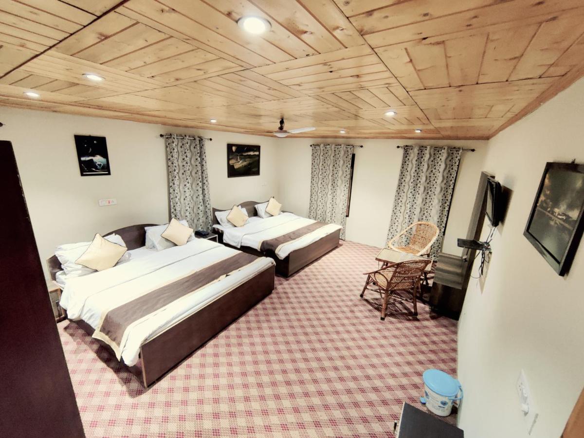 فندق Sheesha Residency Srīnagar المظهر الخارجي الصورة