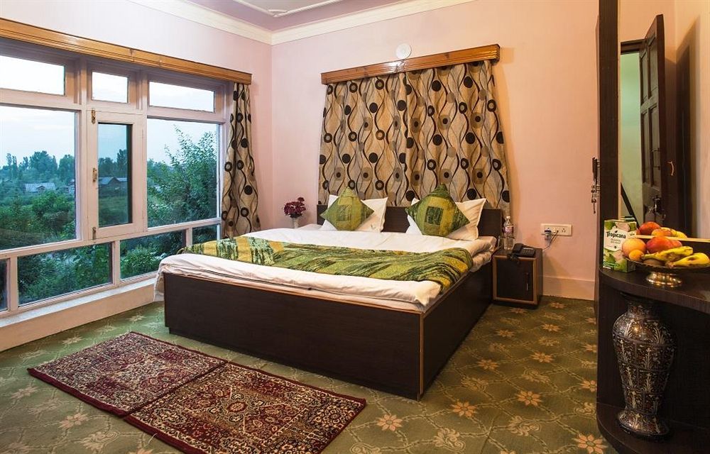 فندق Sheesha Residency Srīnagar المظهر الخارجي الصورة